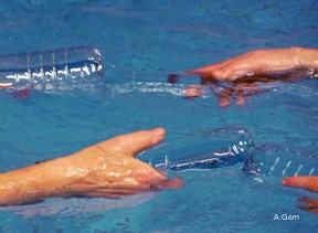 Handgeräte für die Wassergymnastik